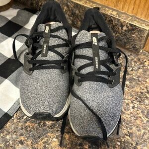 Nike air Bella training sneakers